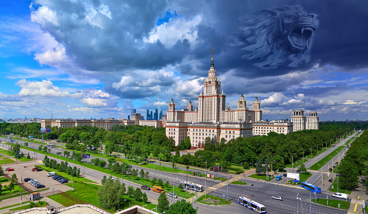 Вид на Главное здание МГУ из Ломоносовского корпуса
